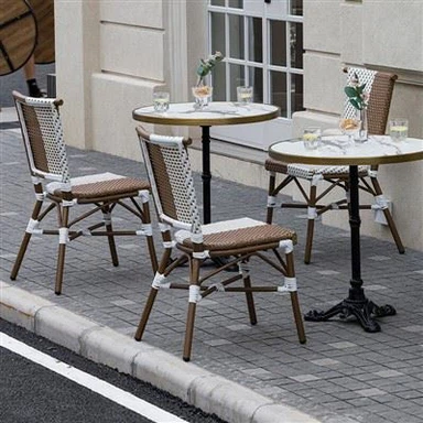 Vanjski namještaj za komercijalne restorane